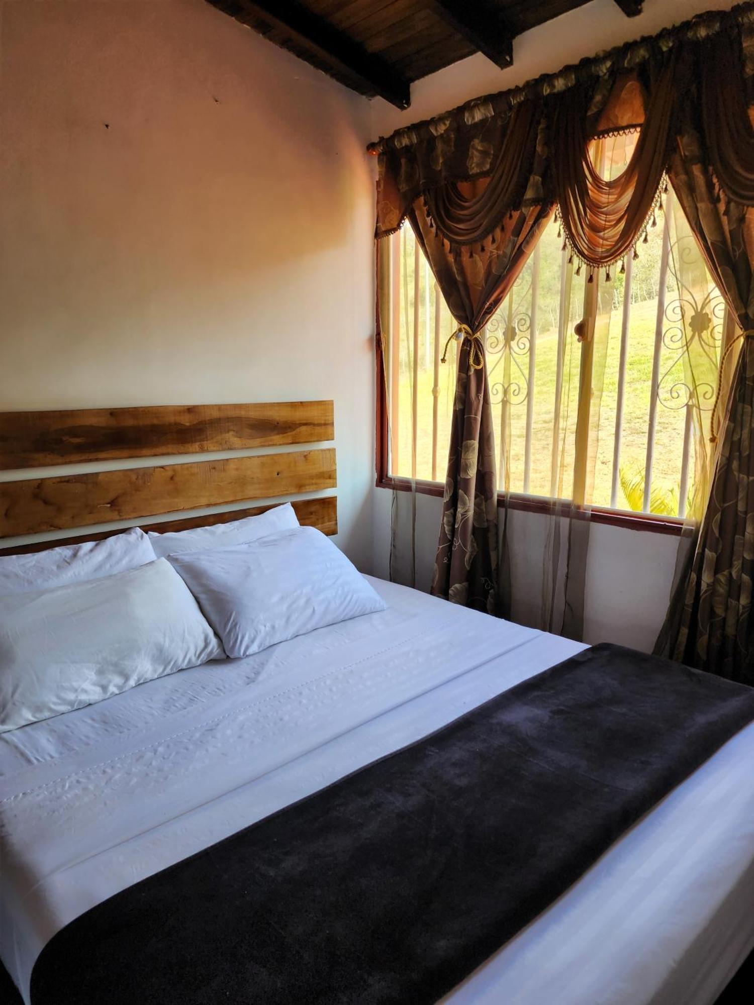 Hotel Campestre Palmas Del Zamorano San Gil Exteriér fotografie
