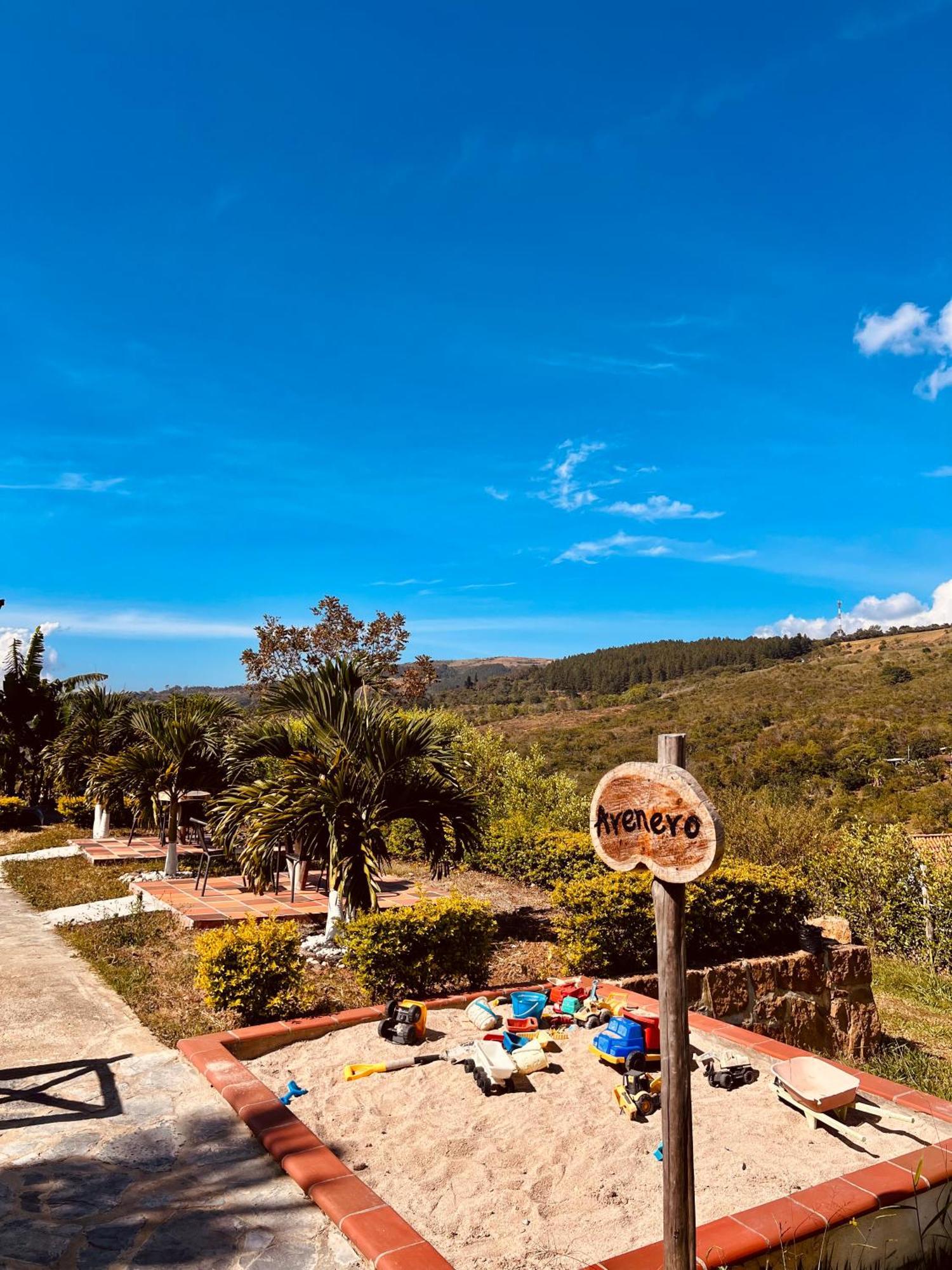 Hotel Campestre Palmas Del Zamorano San Gil Exteriér fotografie